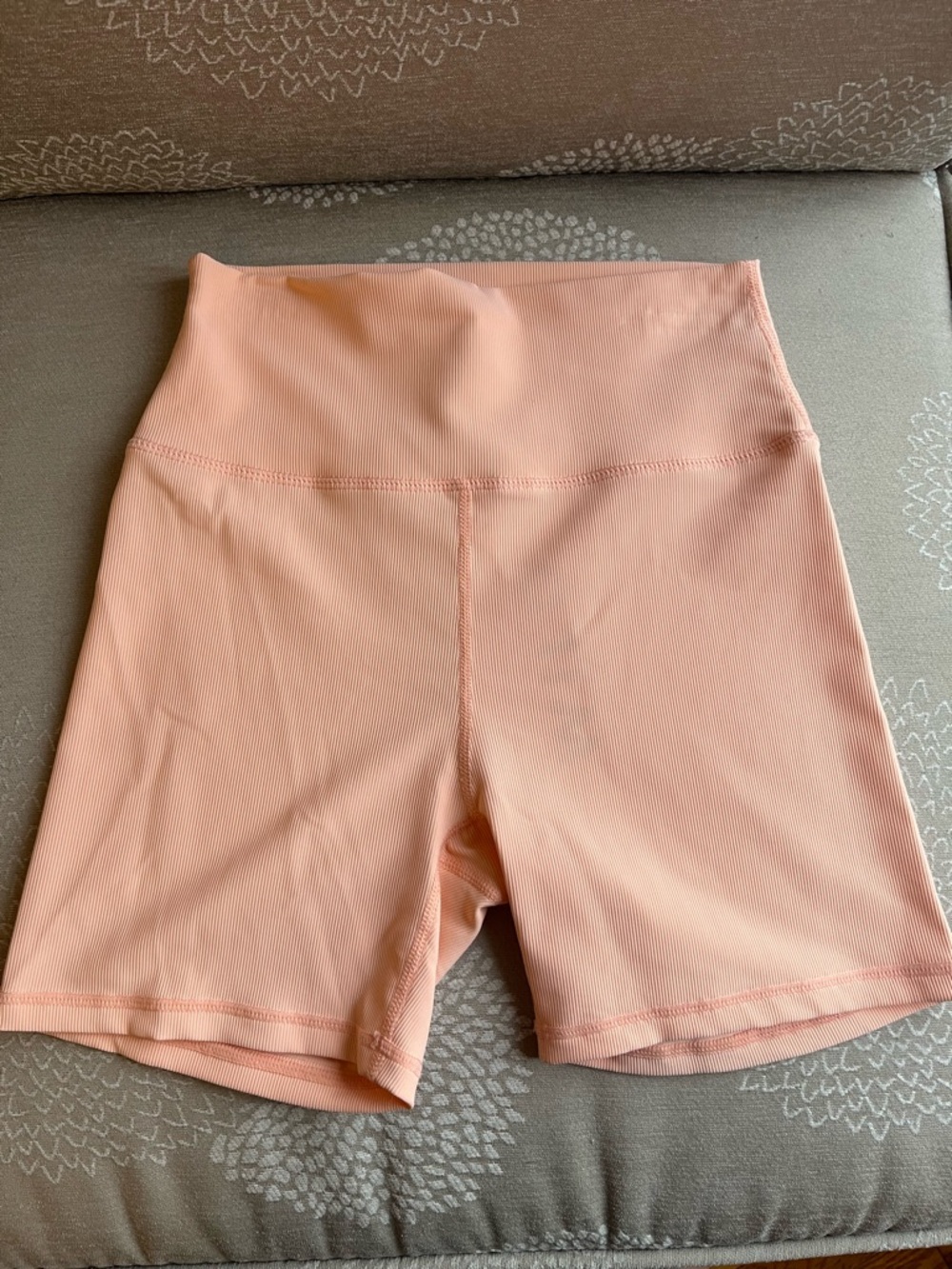 WILO THE LABEL BIKE SHORTS MEDIUM BNWT